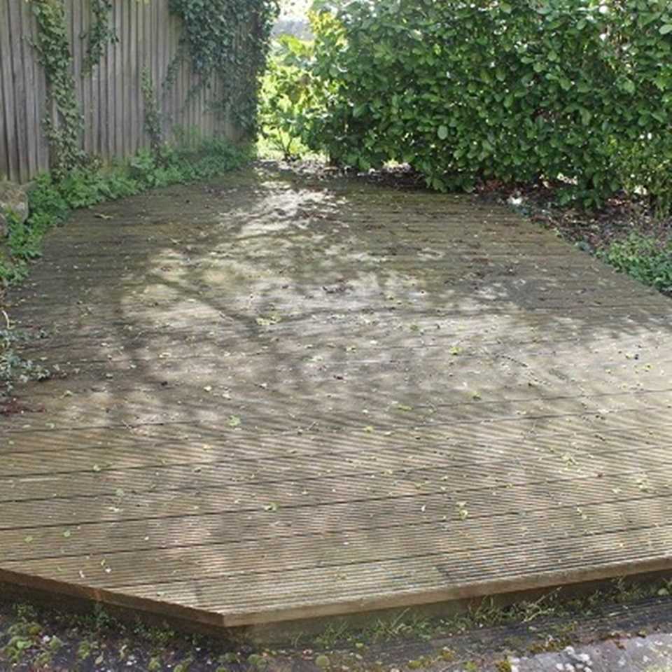 Professional Decking Cleaning in the North-West - Before - Power Washing Cheshire